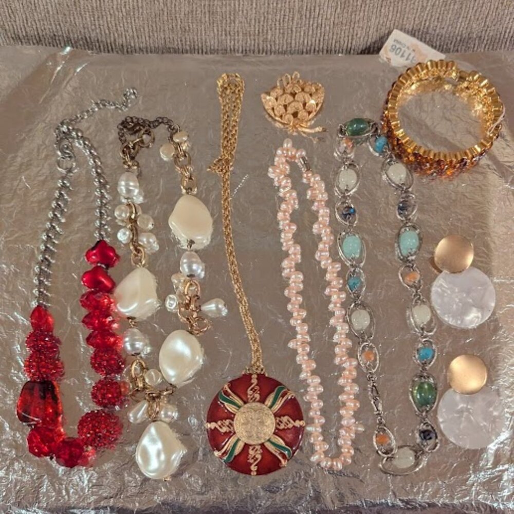 different kinds of jewelry